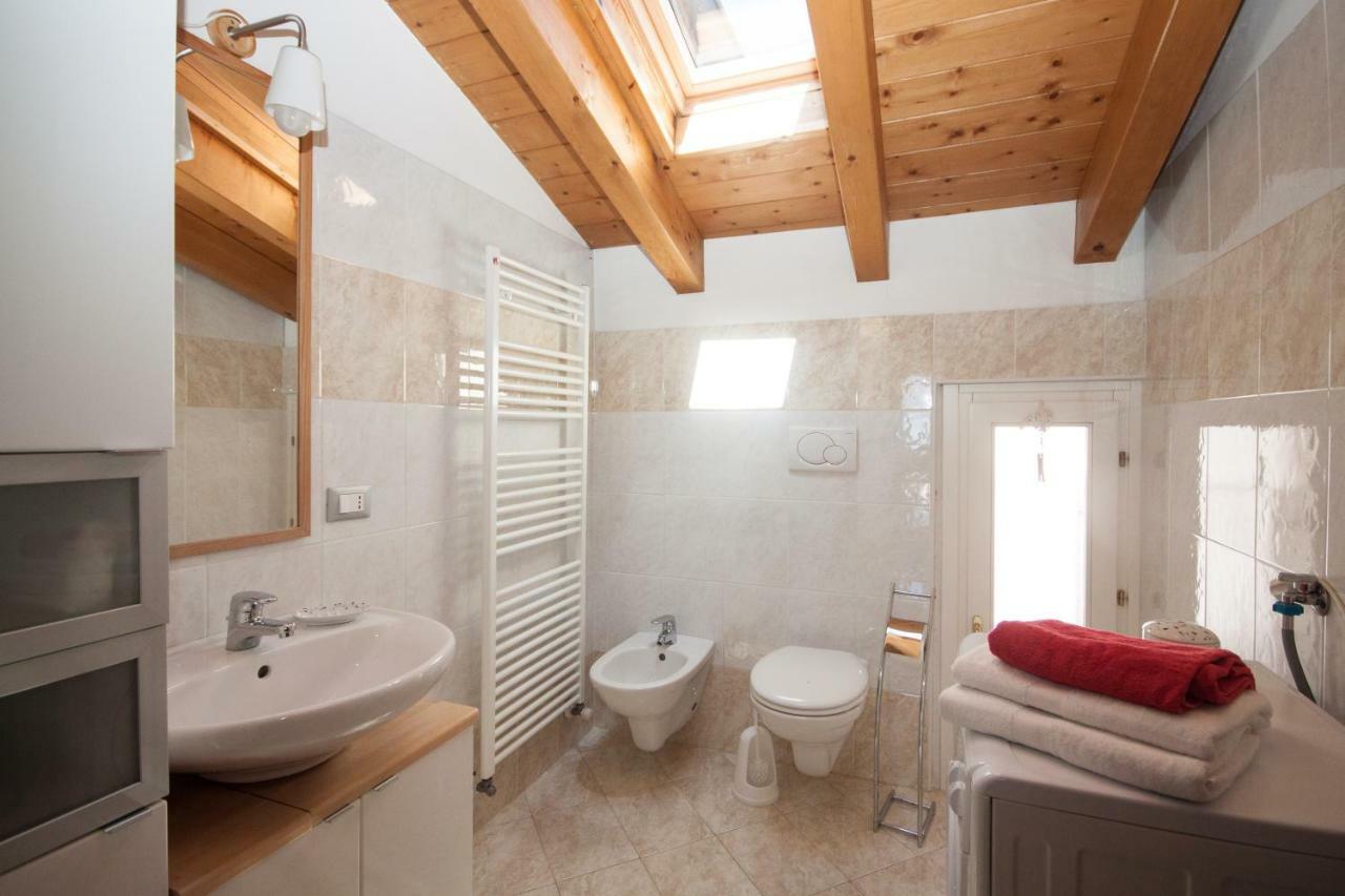 Casa Del Sole - Pianello Del Lario By Lovecomo Buitenkant foto
